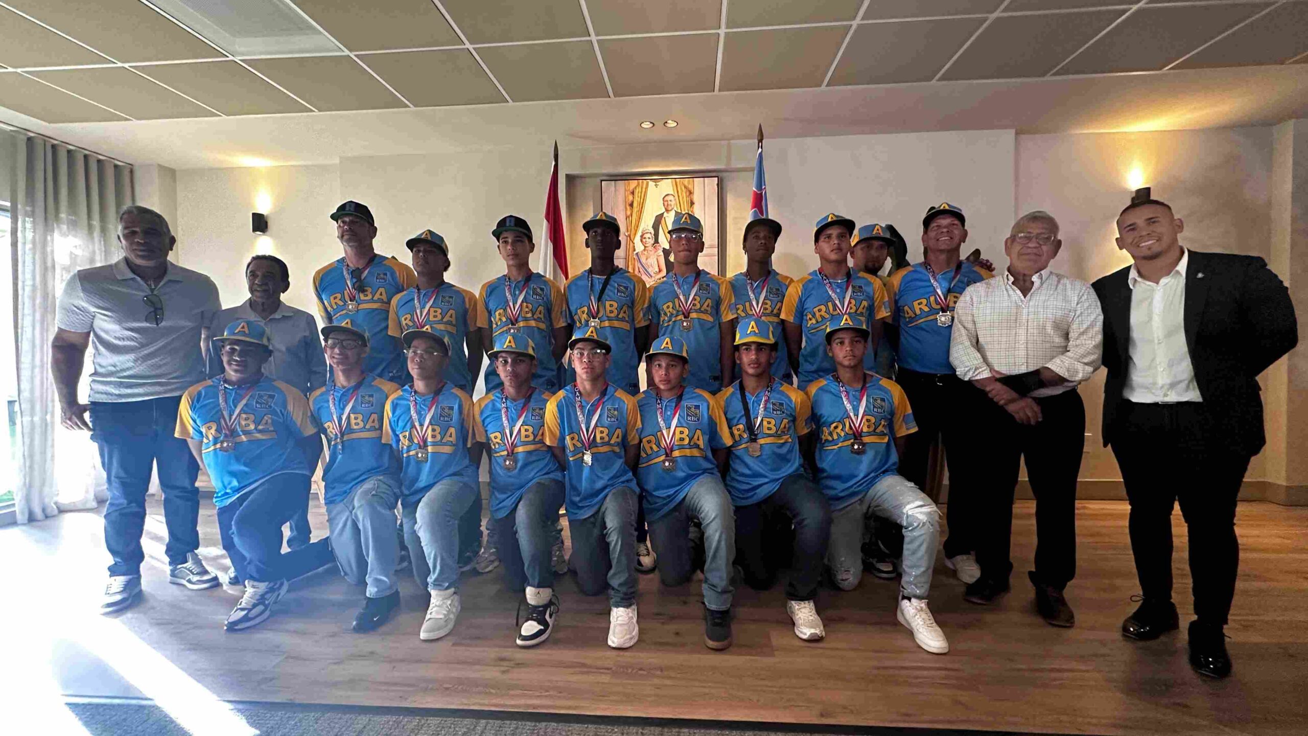Nos campeonnan di Baseball Intermediate U14 ricibi cu tur honor na aeropuerto | 24ora - Prome Den Noticia