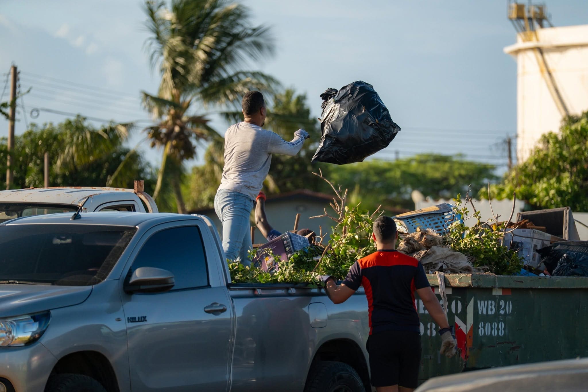 Aruba Government Urges Health Safety During National Clean-Up Day