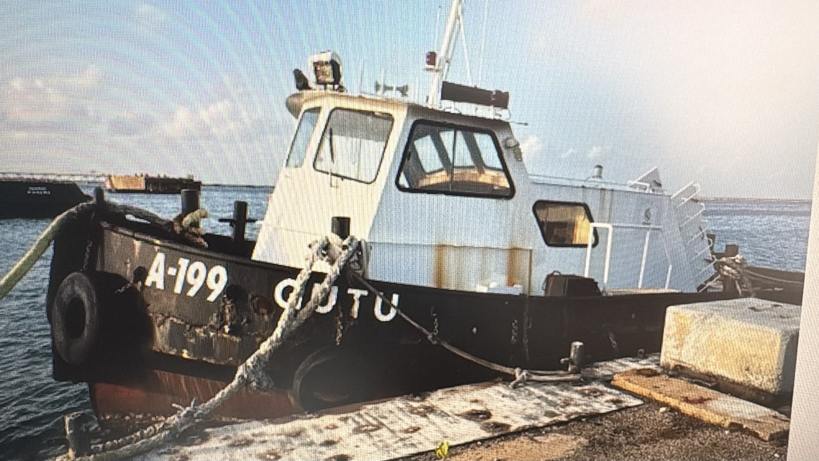 Fraud Uncovered at Aruba Refinery: Pilot Boat Sold at Rock-Bottom Price