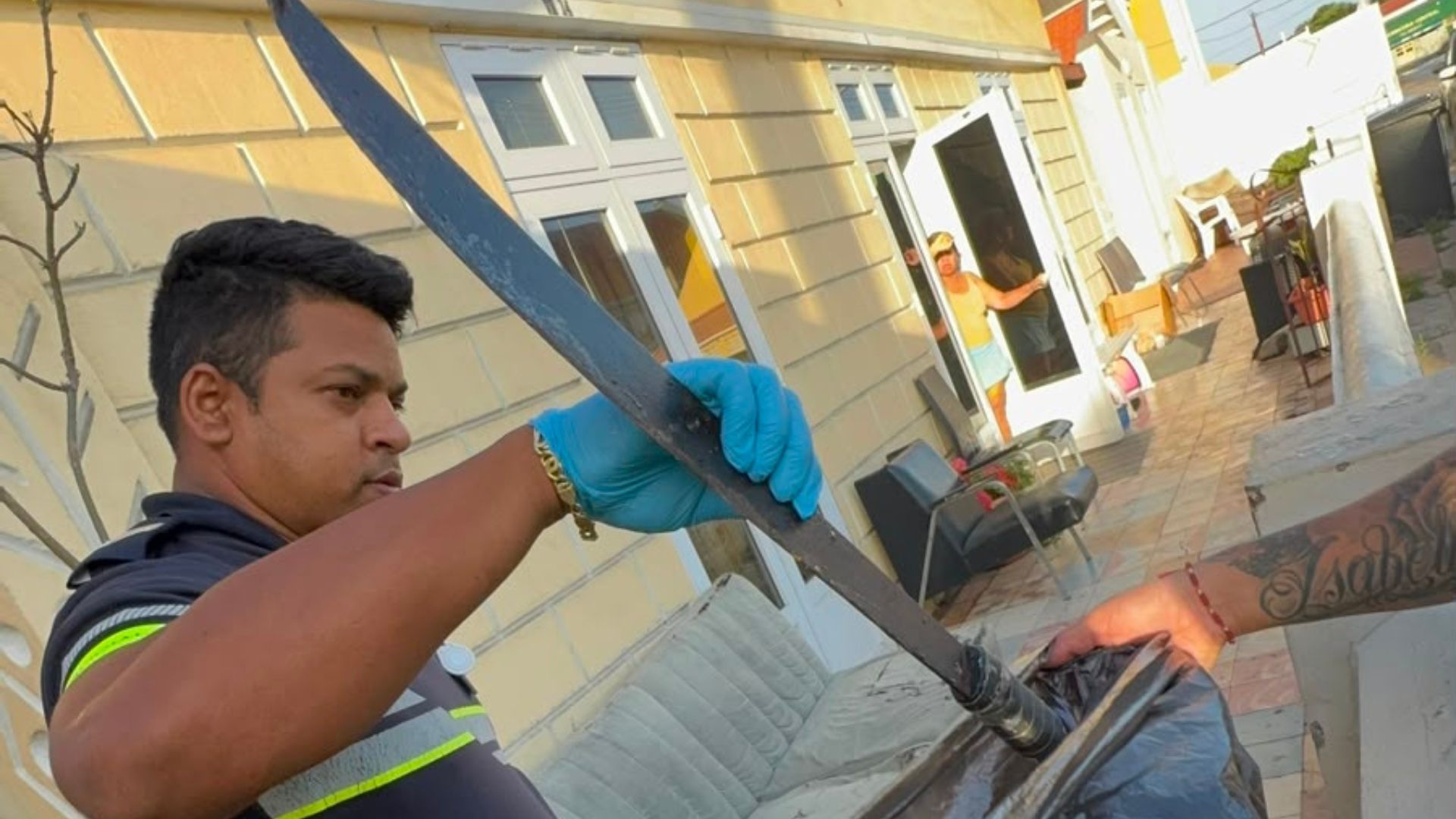 Machete Used in Stabbing of 'Flint' Found in Dominicanessestraat Yard