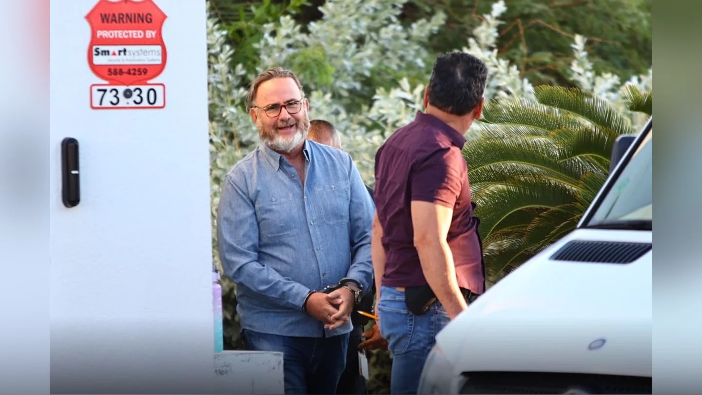 Aruba Investigators Raid Labor Dept. in Probe of Ex-Minister Glenbert Croes