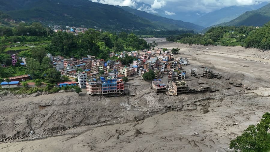 Nepal hit by sudden flash flood: Water and mud destroy everything in path