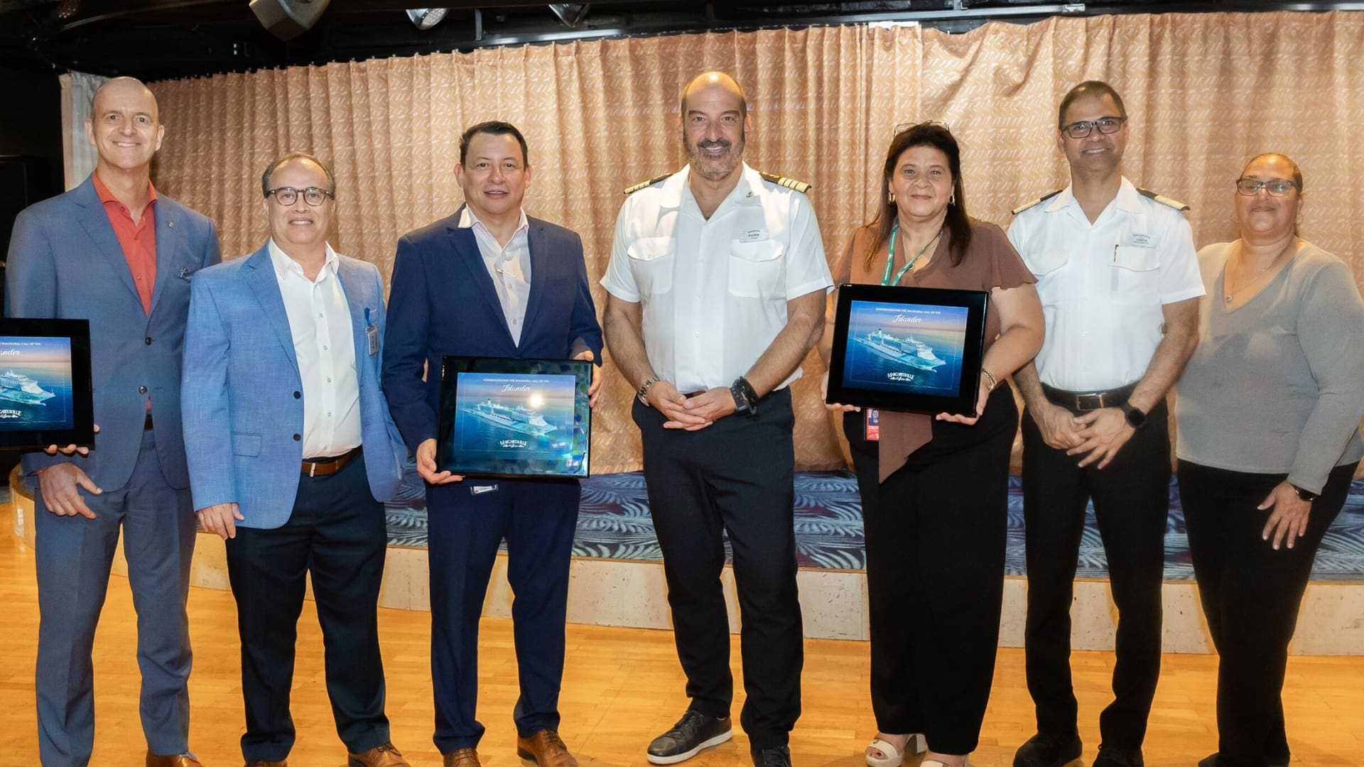Aruba Tourism Authority y Aruba Ports Authority NV a yama bonbini na Margaritaville at Sea Islander