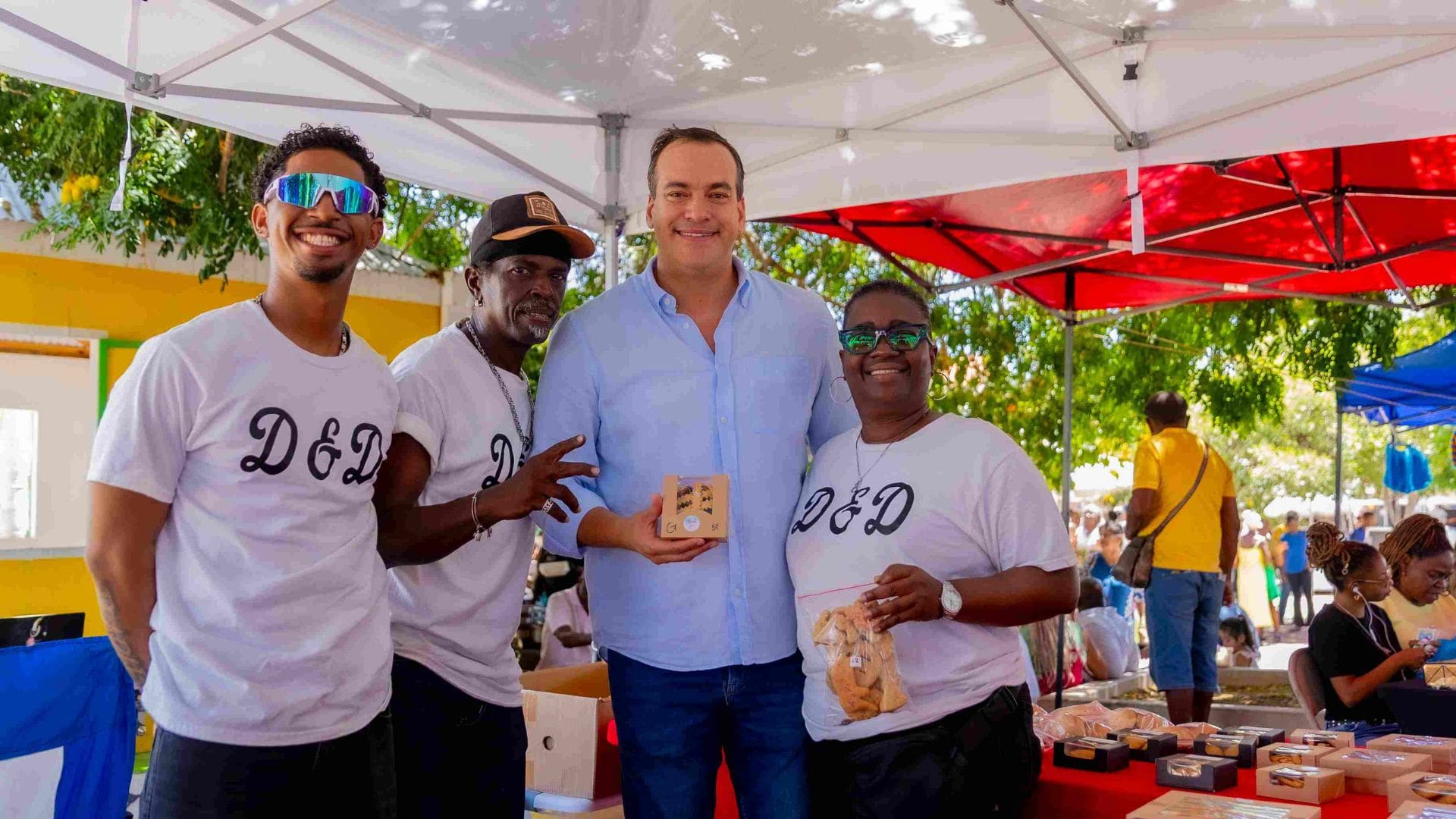 San Nicolas Pop-up Market Celebrates One Year of Success