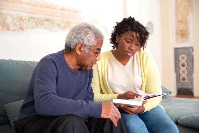 Aruba National Library Highlights Reading's Importance for Senior Citizens