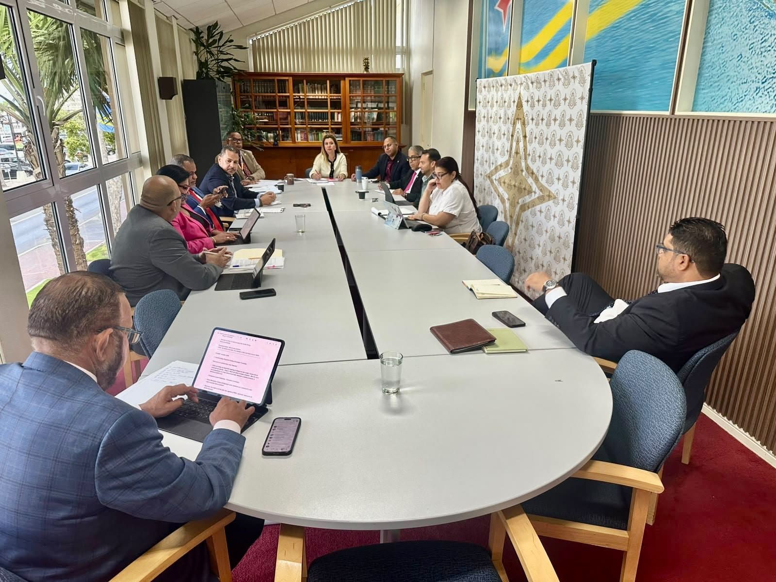 Jennifer Arends-Reyes (AVP): Preparacion y siguimento ta esencial pa Tripartite na Corsou