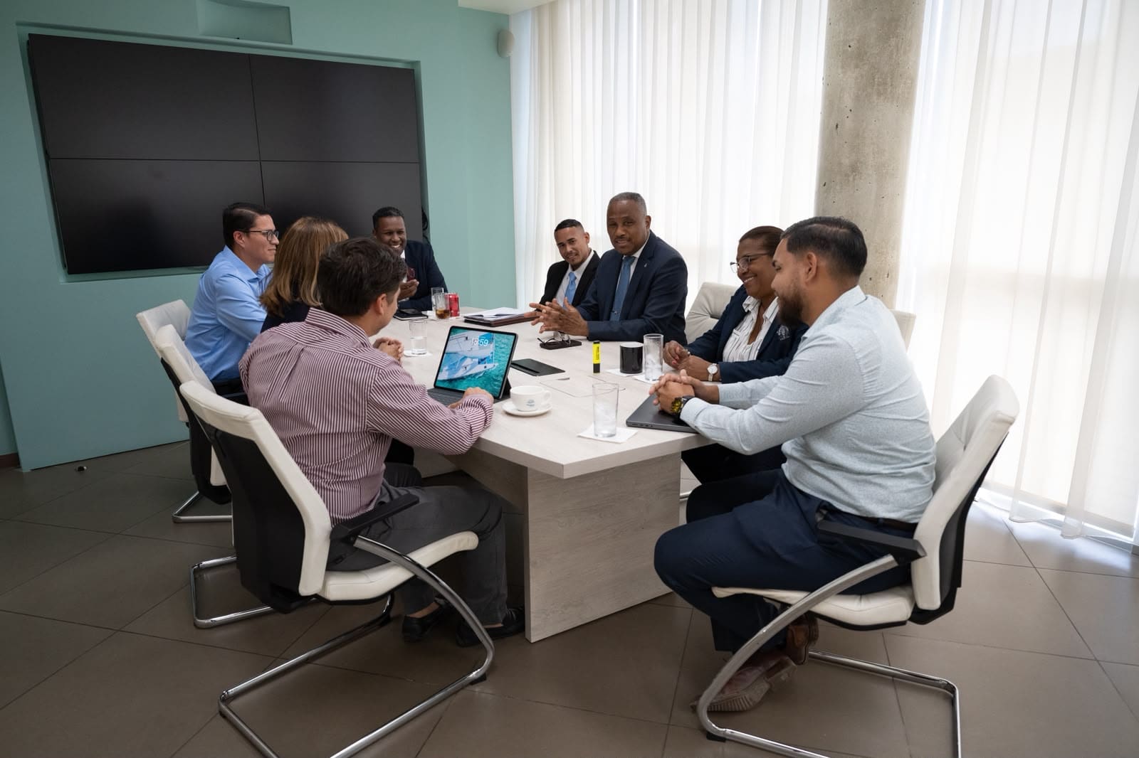 Aruba's Justice and Tourism Ministers Join Forces for Safer Island